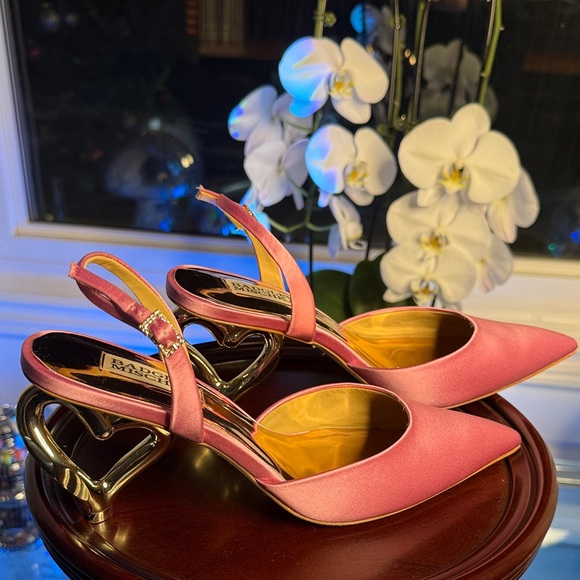 Badgley Mischka Lucille Heart Heel Slingback Pumps - Picture 7 of 12